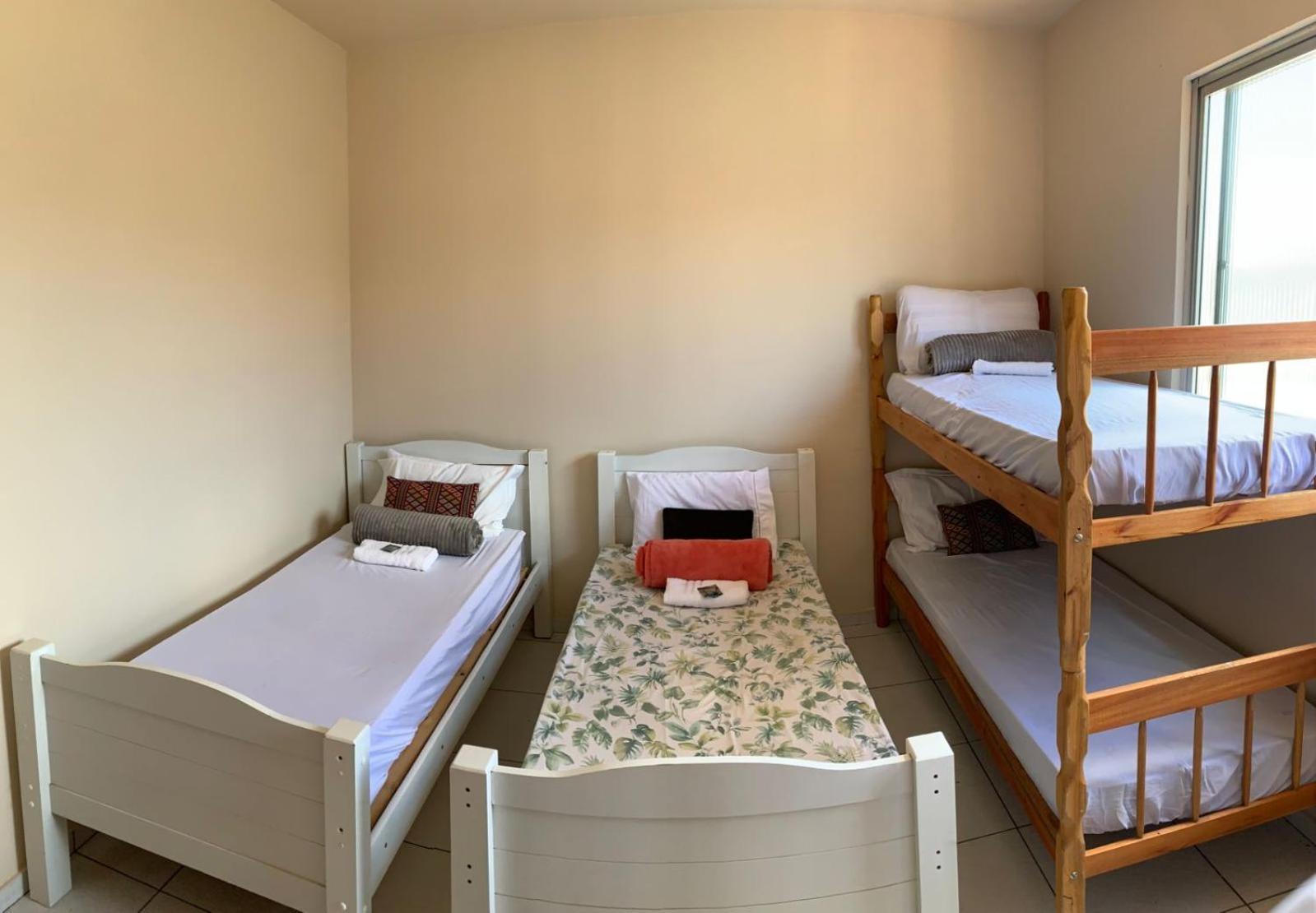 Hospedagem Itaborai Hotel Ravena Bagian luar foto