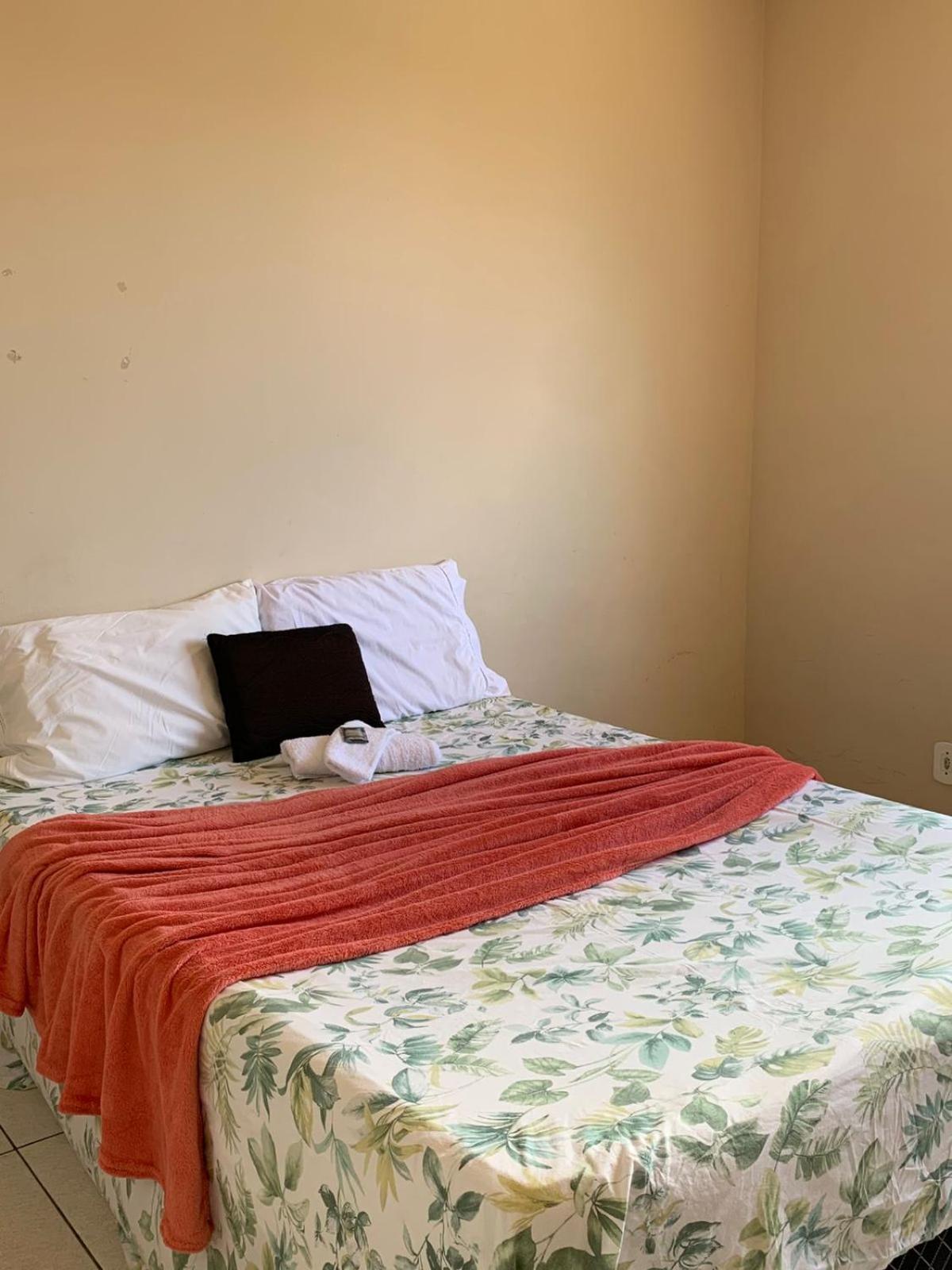 Hospedagem Itaborai Hotel Ravena Bagian luar foto